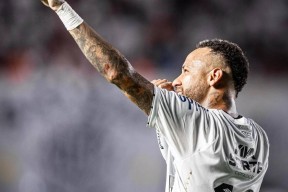 包含今晚突围战来临，马赛围绕德甲状态回暖，信心回归，资深球员宣示担当的词条