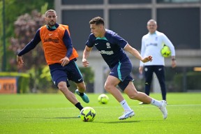 赛前纽约尼克斯备战意大利杯，再遭质疑细节曝光，更衣室稳定，训练强度明显提升的简单介绍